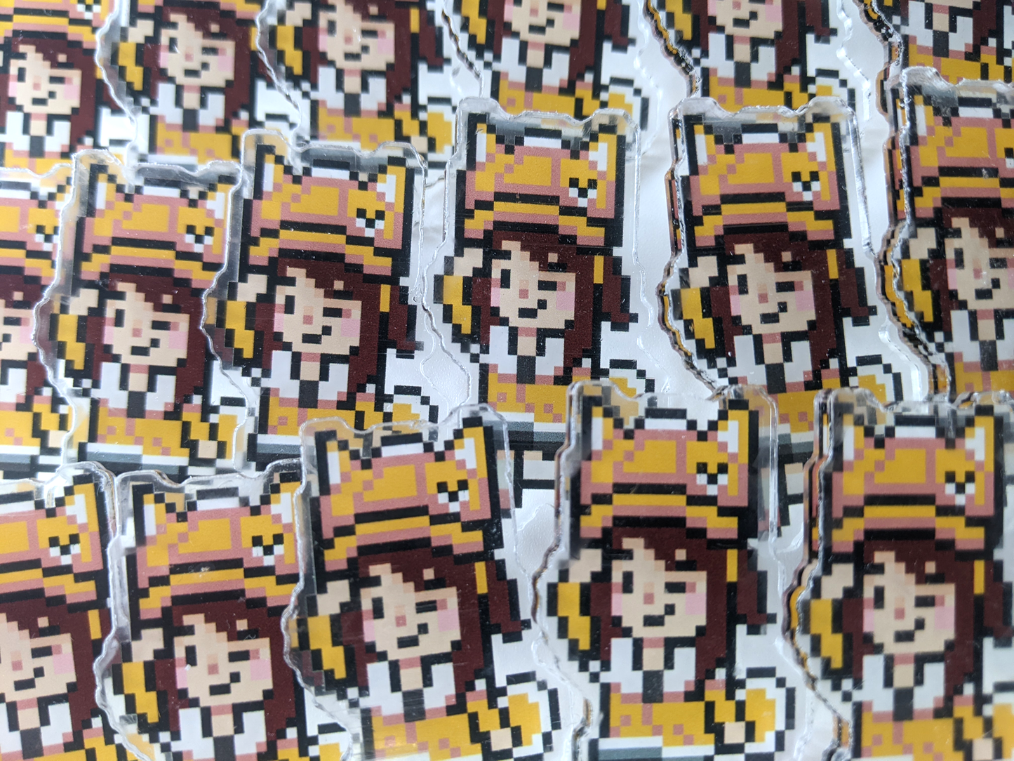 Aki AKA orangeisborange (Acrylic Pin)