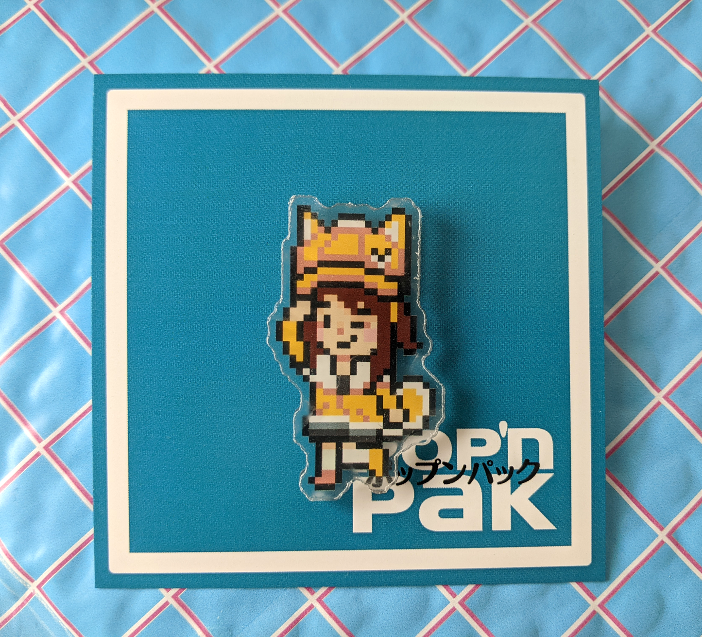 Aki AKA orangeisborange (Acrylic Pin)